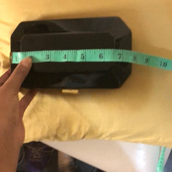 Black Patent clutch - Picture 4 of 7